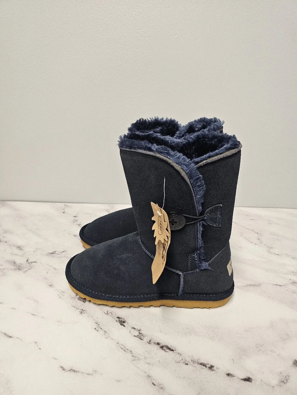 UGG Navy Blue‎ Bailey Button lil Short  Boots New 6